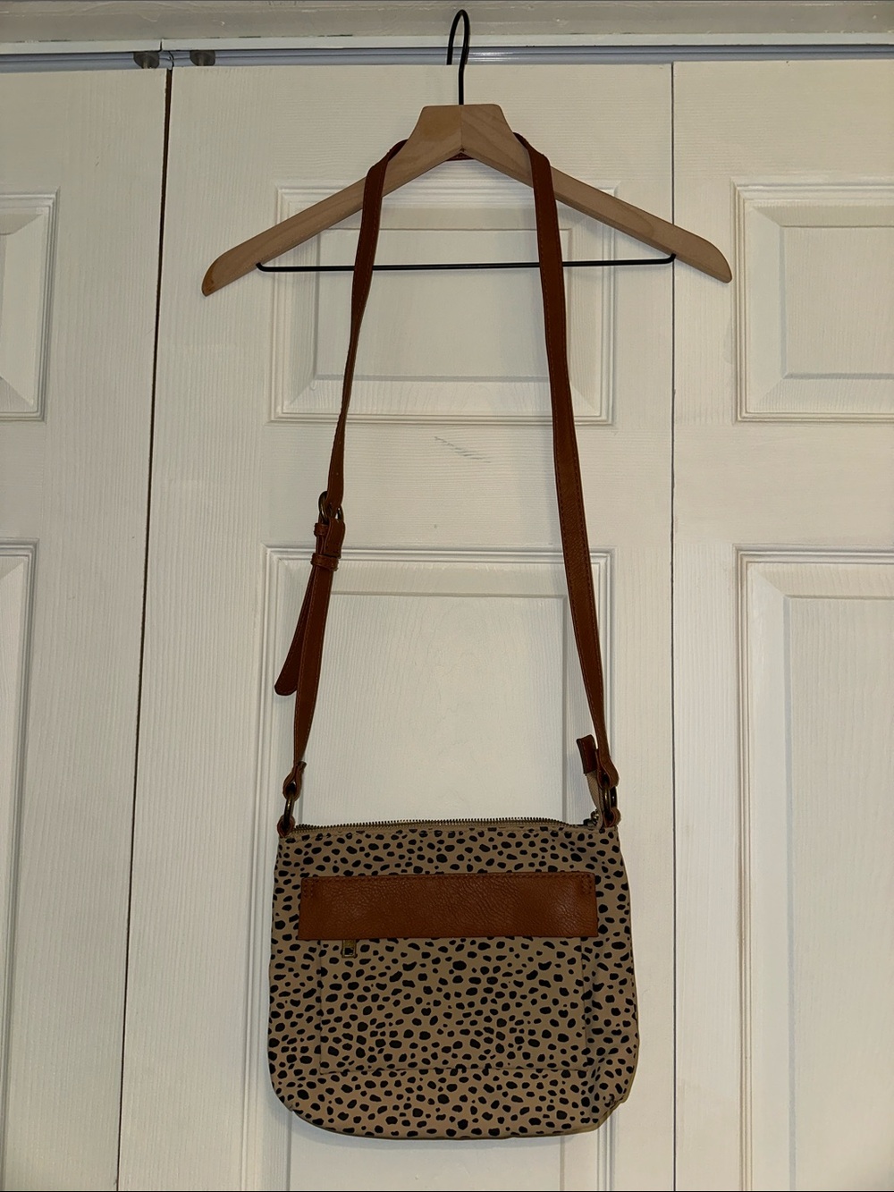 Universal Thread Brown Spot Crossbody Bag